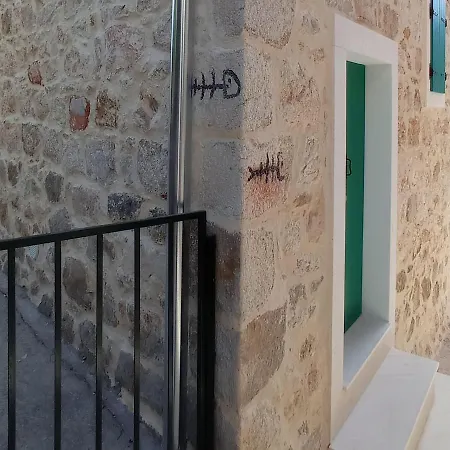 Heritage 4-stars Fox Pitve Hvar Lägenhet *